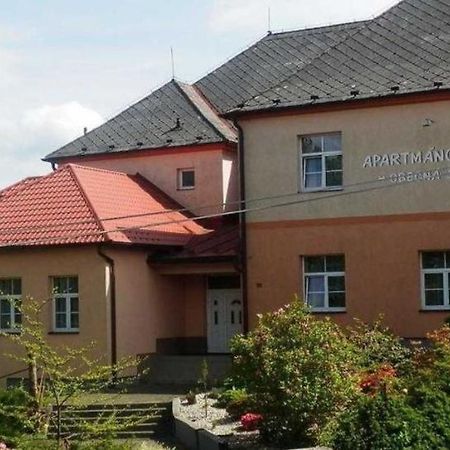 Apartmanovy Dum Obecna Skola Svetlik Dış mekan fotoğraf