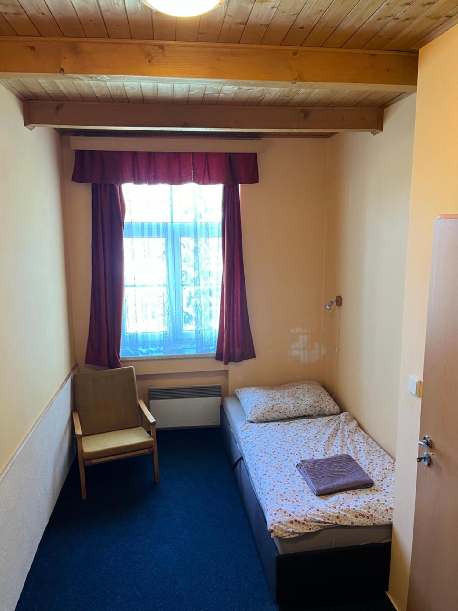Apartmanovy Dum Obecna Skola Svetlik Dış mekan fotoğraf